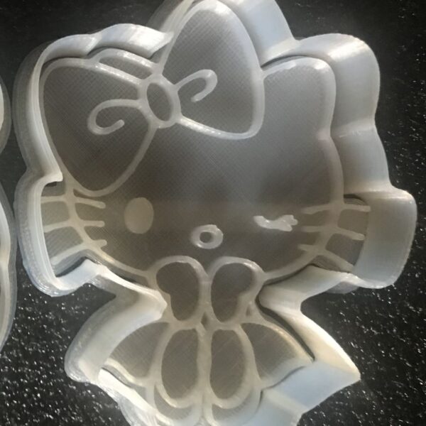 Cortador y Marcador - Hello Kitty 10cm