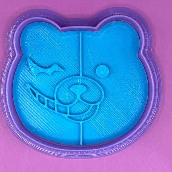 CORTADOR CON SELLO 7.5 CM SERIE DANGANRONPA