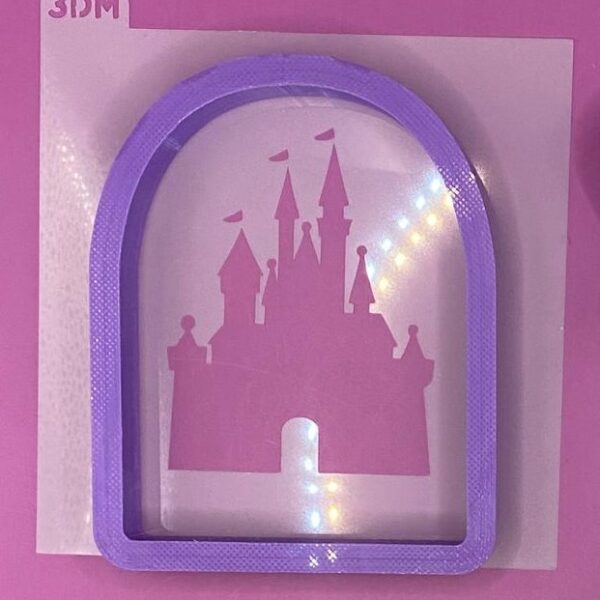CORTADOR 10 CM + STENCIL CASTILLO DISNEY