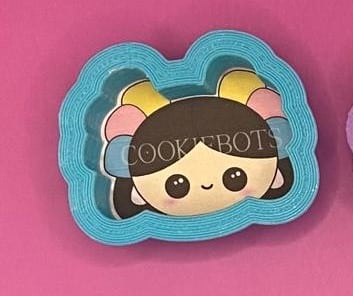 CORTADOR DE GALLETAS MUÑECA MEXICANA LELE