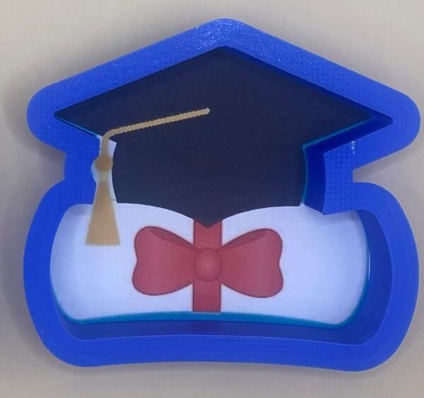 CORTADOR DE GALLETAS BIRRETE CON DIPLOMA 8 CM