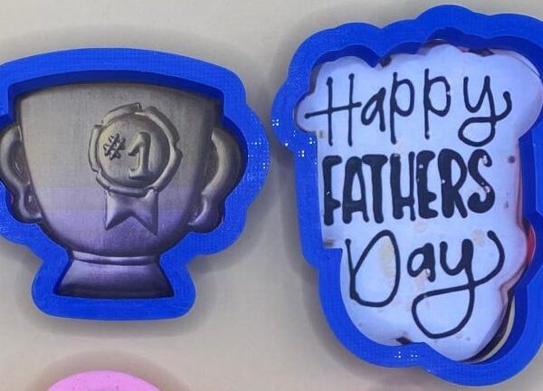 2 CORTADORES DE GALLETAS COPA Y LETRERO DIA DEL PADRE 8 CM
