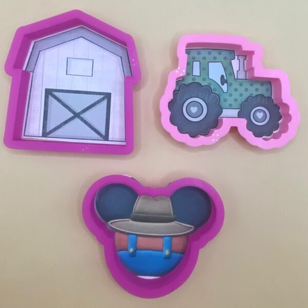 3 CORTADORES DE GALLETA TRACTOR ESTABLO MICKEY 8 CM
